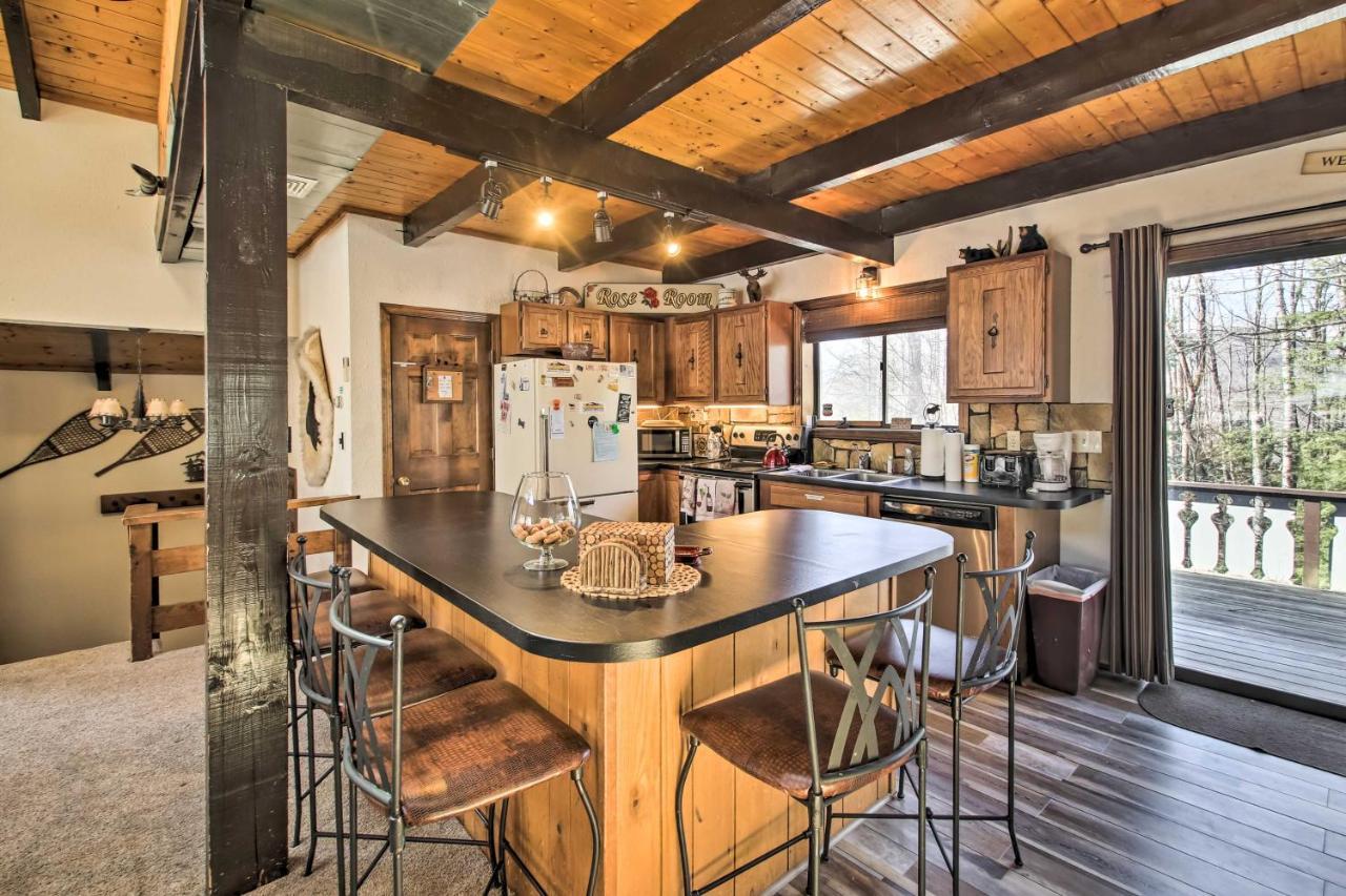 Swiss-Style Chalet With Fireplace - Near Story Land! Bartlett Exteriér fotografie